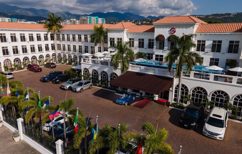 Sangster Airport Transfer to/from Kingston Hotels